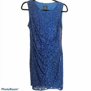ADRIANNA PAPELL Blue lace sleeveless ruched dress